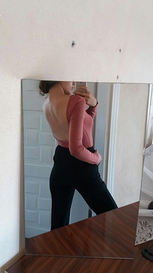 derin sırt dekolteli bodysuit