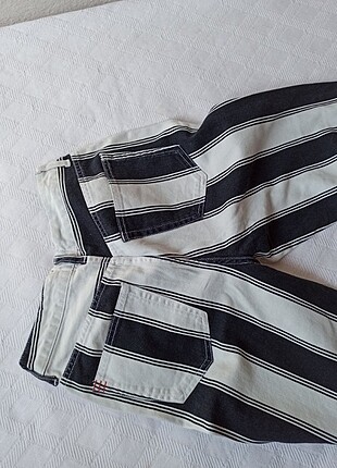Urban outfitters mom jean