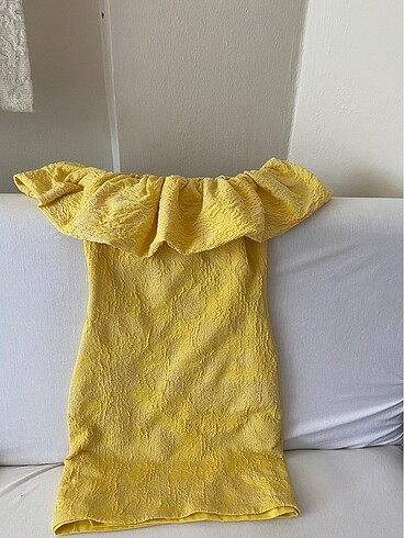 Mango bir kere giyindim