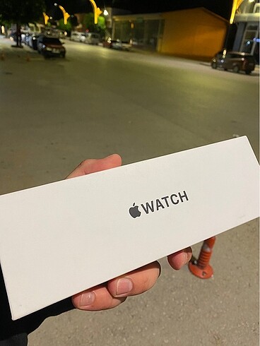 Apple watch Se 44 mm gümüş renk
