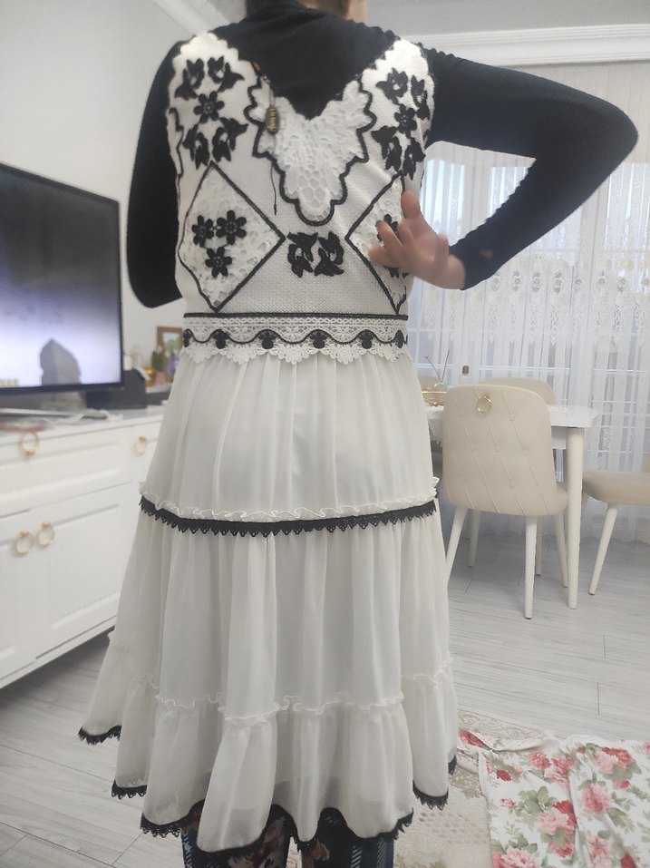 Dantel İşlemeli Beyaz Bohem kısa elbise - Görsel 3