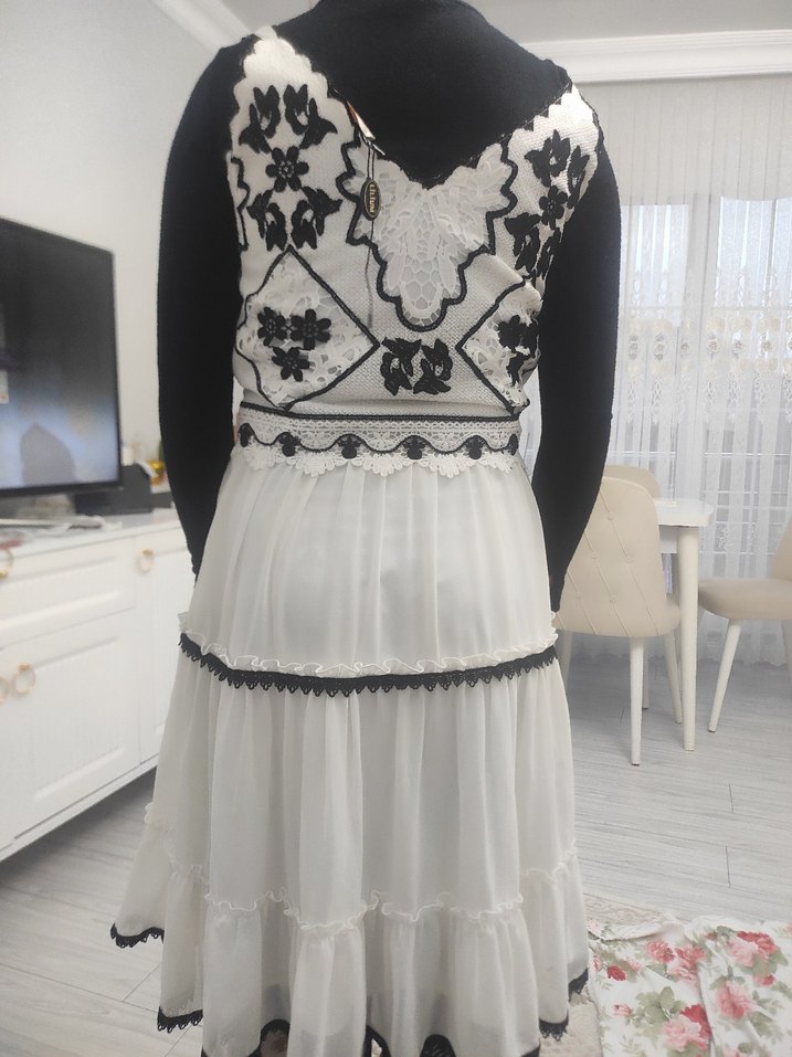 Dantel İşlemeli Beyaz Bohem kısa elbise - Görsel 5