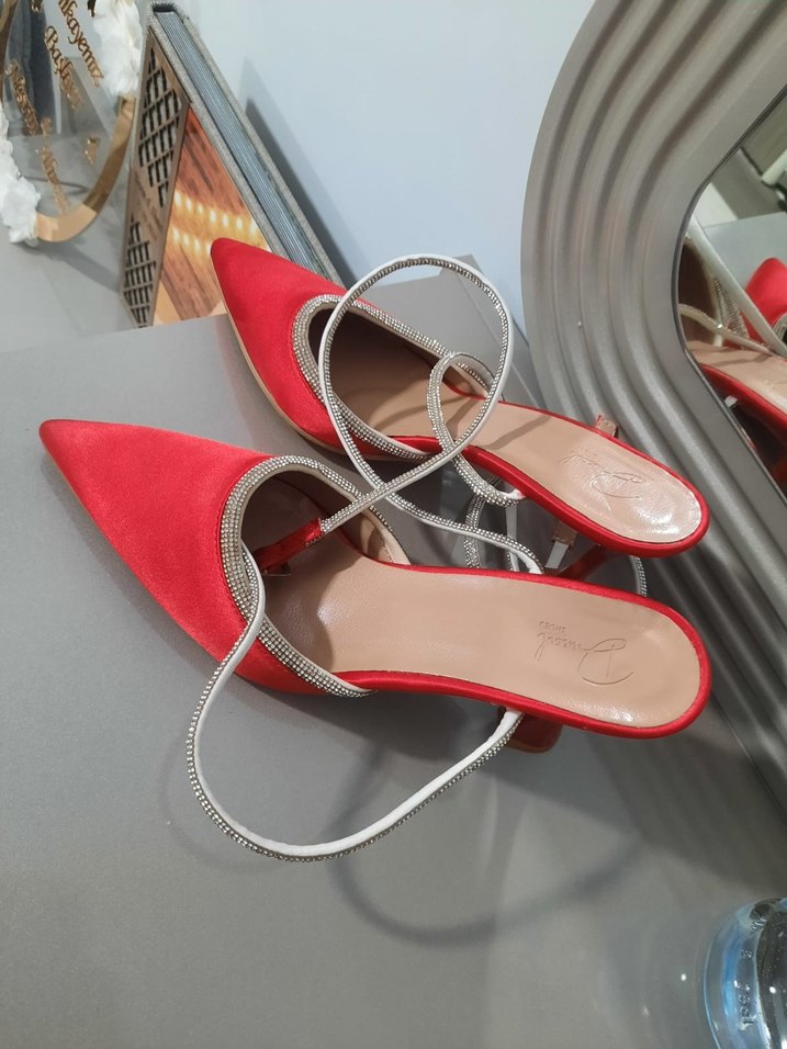 Kırmızı İşlemeli Stiletto Topuklu Kadın Abiye Ayakkabı - Görsel 2