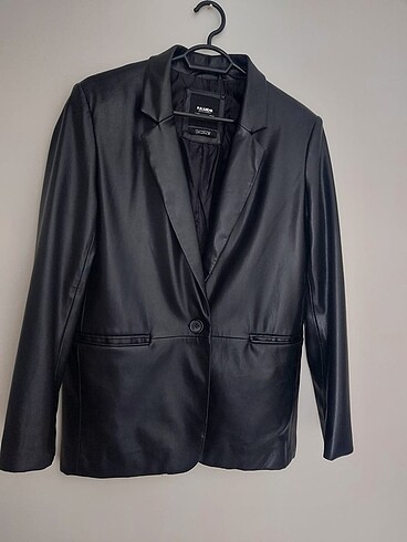 m Beden Pull&BEAR DERİ CEKET