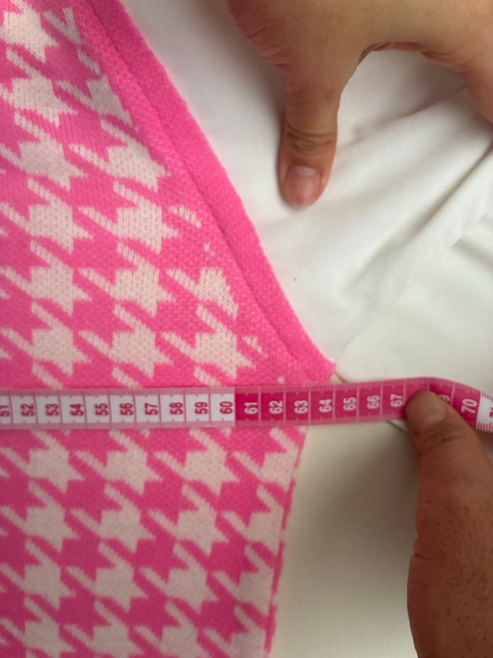 Pembe Boğazlı Triko Süveter - Görsel 4