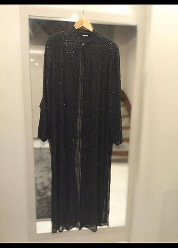 l Beden Siyah Taşlı Abaya 