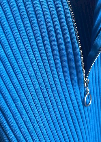 s Beden Zara Fermuarlı Mavi Kısa Kollu Bluz