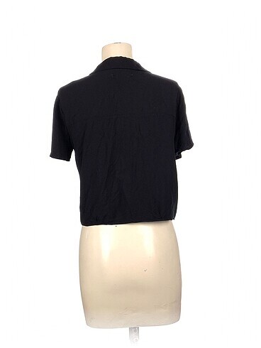 m Beden Pull and Bear Gömlek %70 İndirimli.