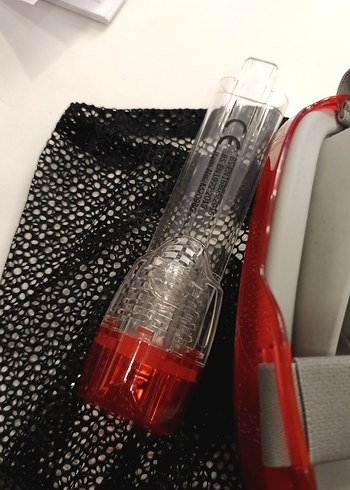 Kırmızı Fermuarlı Yüzme Maskesi - Görsel 3