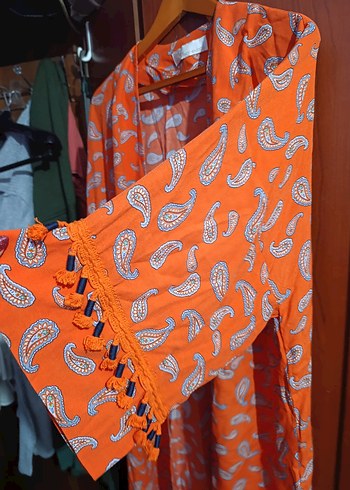 Uzun Boy Bol Kesim Turuncu Bohem Kimono - Görsel 3