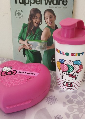 Tupperware Hello Kitty Kalp Kutusu ve Matara Seti