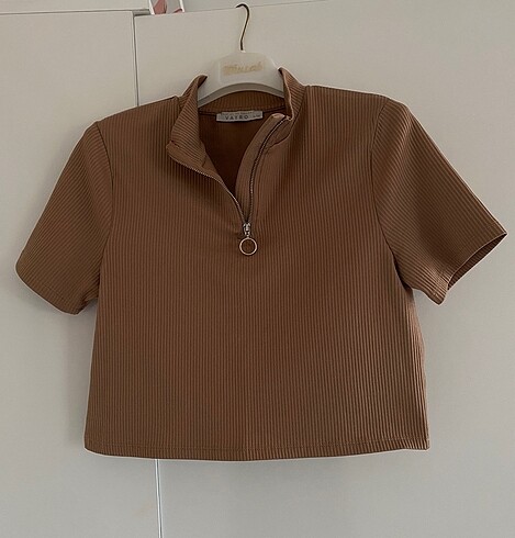 Crop tişört bluz