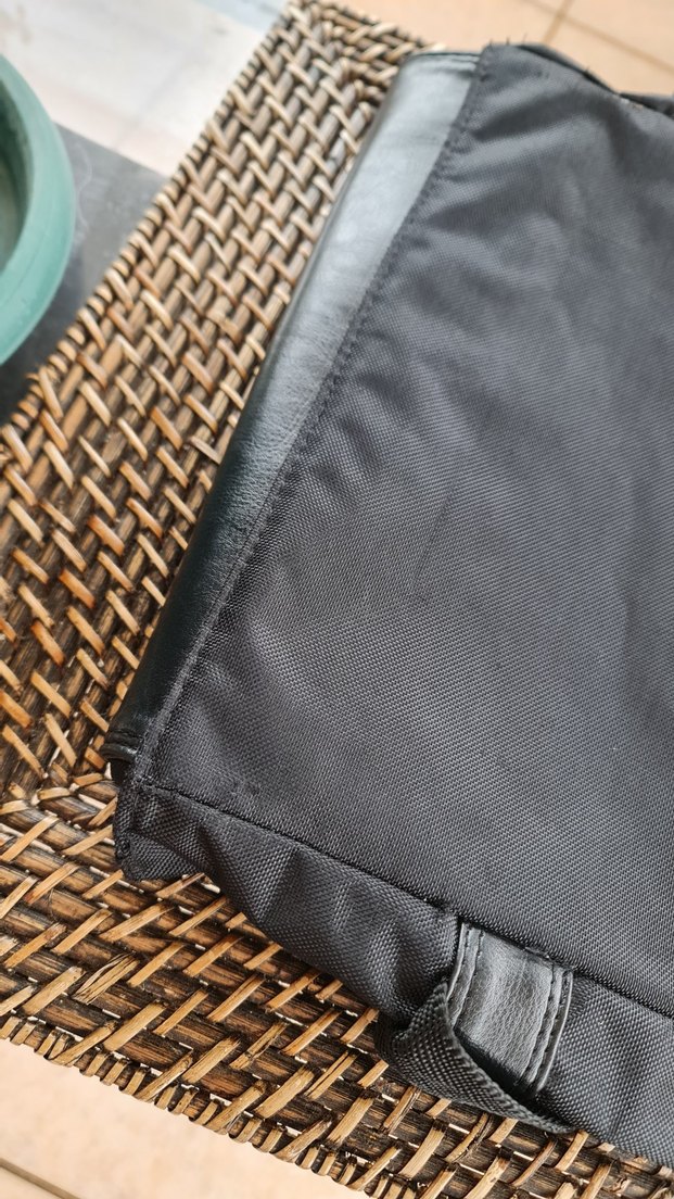 Klasik Siyah Deri Kadın Portföy Çanta - Görsel 3