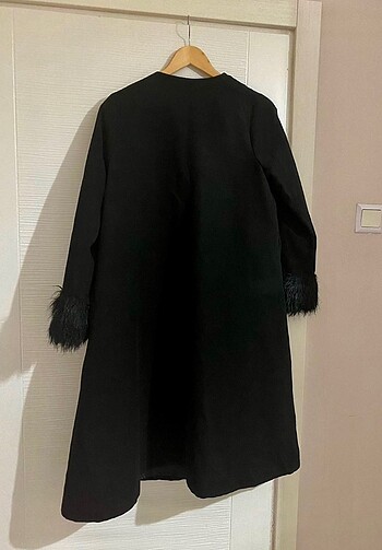 Kadın siyah kaban - Görsel 2