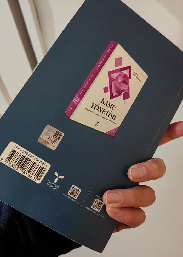 Bürokrasi ve siyaset kitabı  - Görsel 2