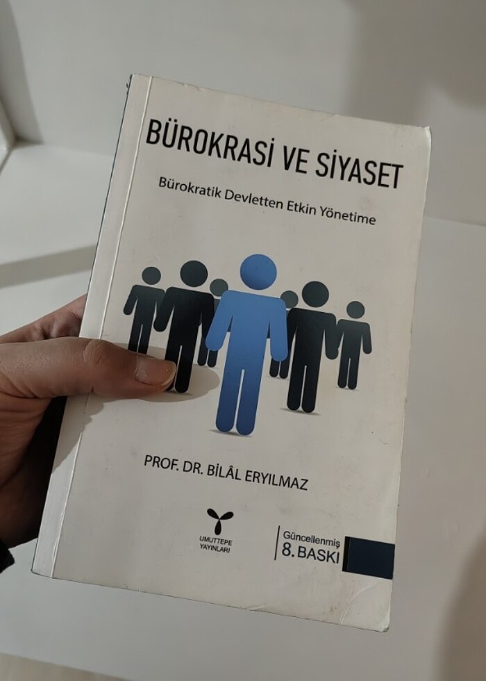 Bürokrasi ve siyaset kitabı  - Görsel 4