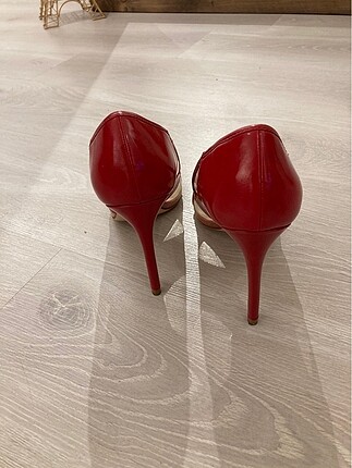 40 Beden kırmızı Renk Zara stiletto ayakkabı