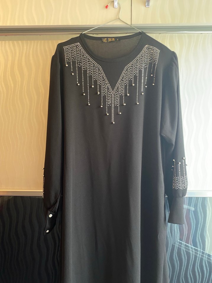 Boncuk İşlemeli Siyah Uzun Kadın Elbise - Görsel 2