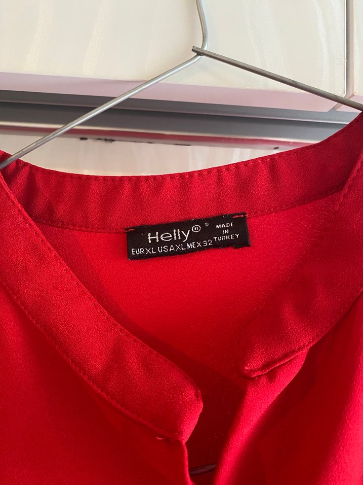 Düğmeli Kırmızı Uzun Kollu Midi Gömlek - Görsel 3