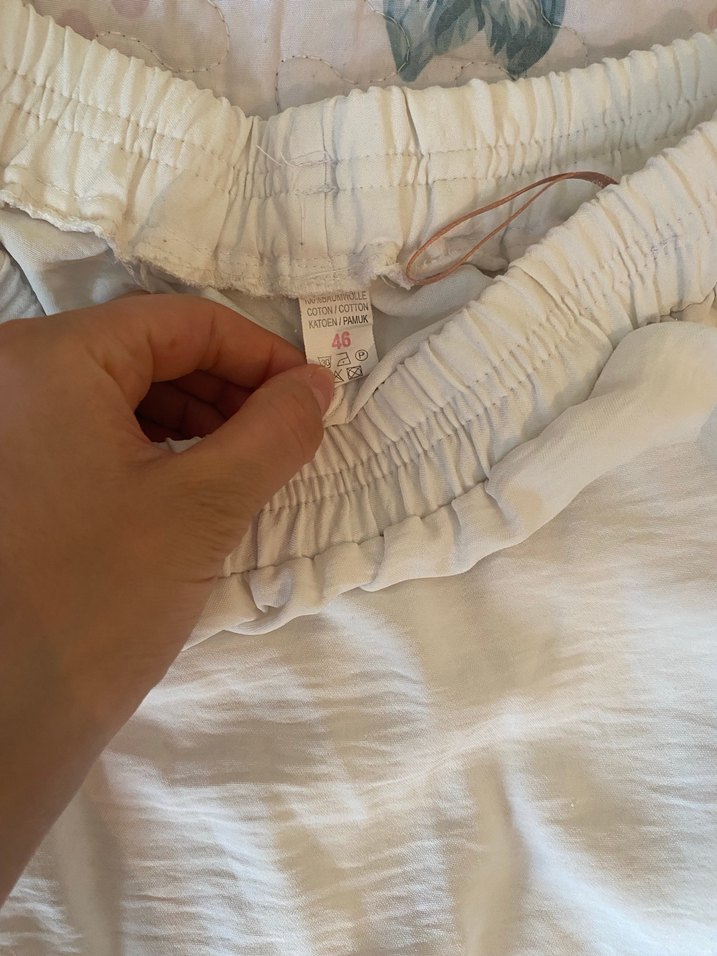 Beyaz Kadın Keten Pilili Midi Pantolon - Görsel 2