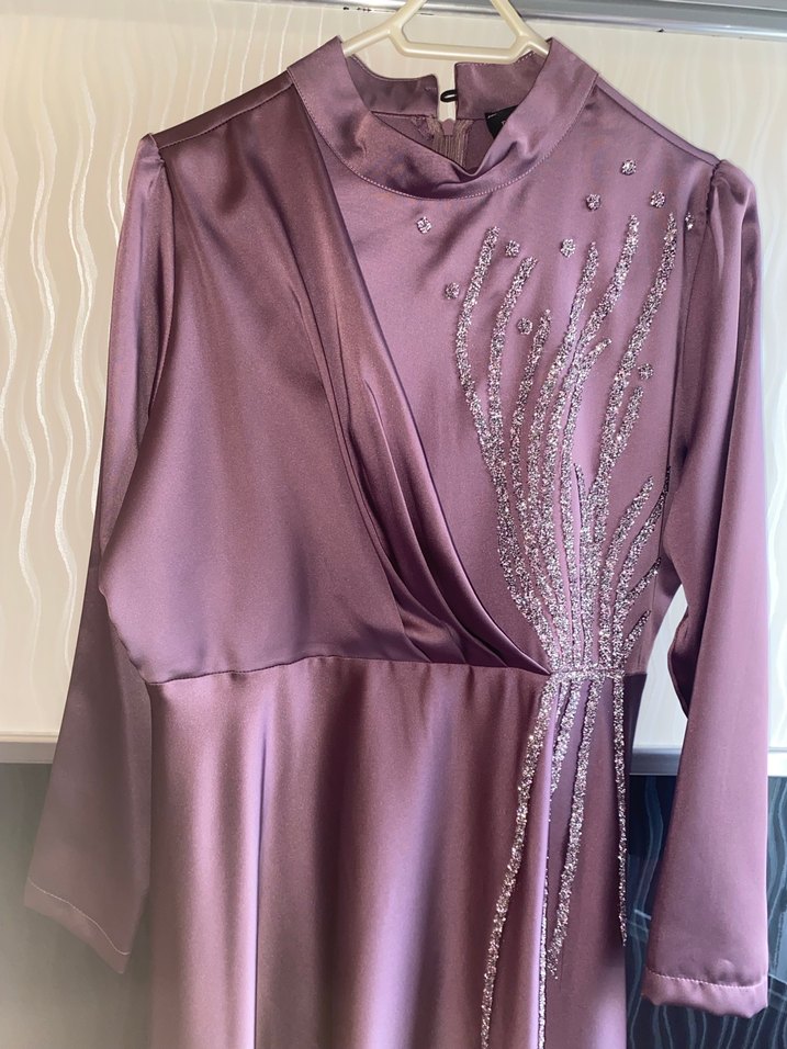 Mor Uzun Kollu İşlemeli Abiye Elbise - Görsel 2