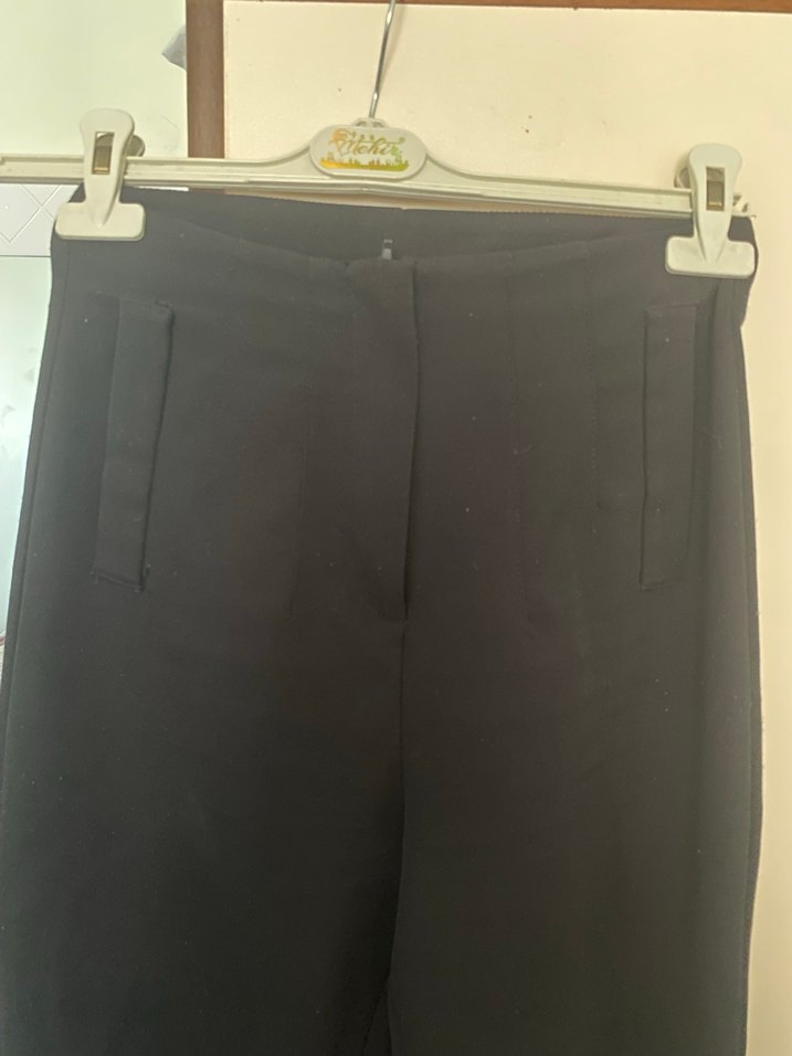 Kadın Siyah Midi Kumaş Pantolon - Görsel 3