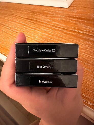 Bobbi Brown Bobbi brown far