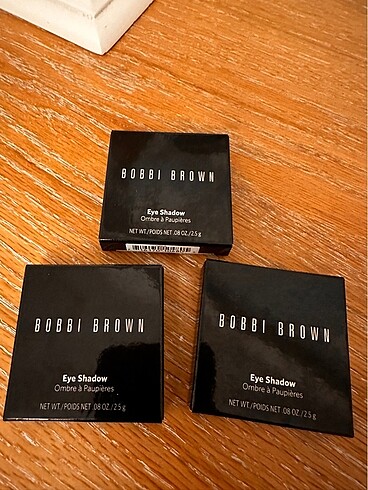 Bobbi brown far