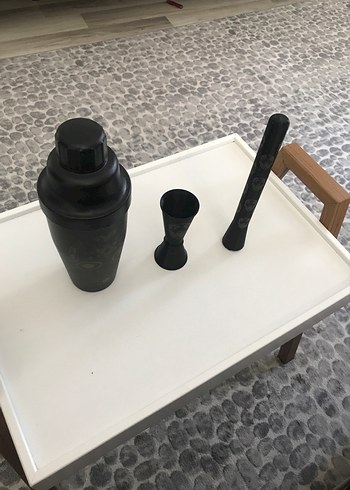 Diğer Kafatası Desenli Siyah Shaker Seti