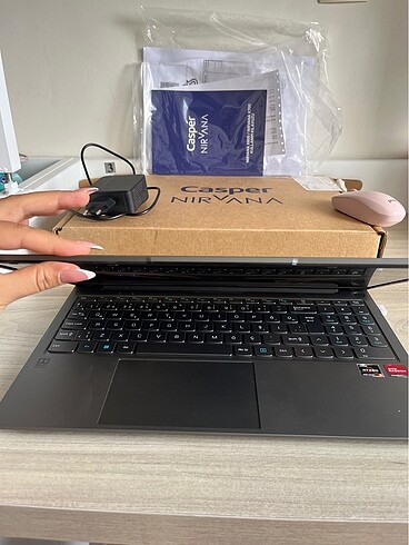 Casper Casper Nirvana notebook X600