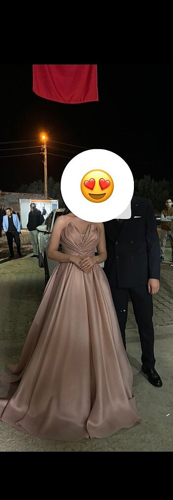 Alfabeta Çok şık nişanlık elbise