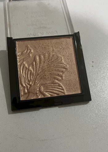 Wet n Wild Beige Aydınlatıcı Pudra - Görsel 2
