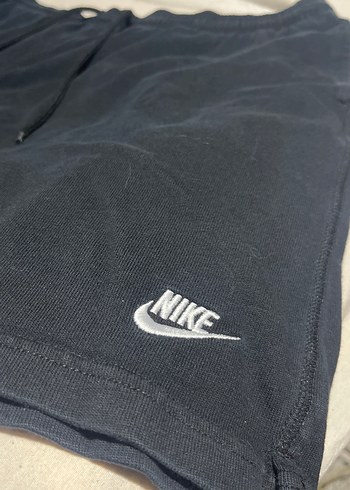 Nike Siyah Pamuklu Rahat Kesim Erkek Şort - Görsel 2