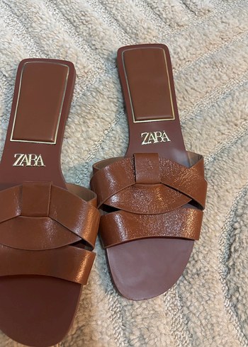 Zara Kahverengi Deri Kadın Terlik