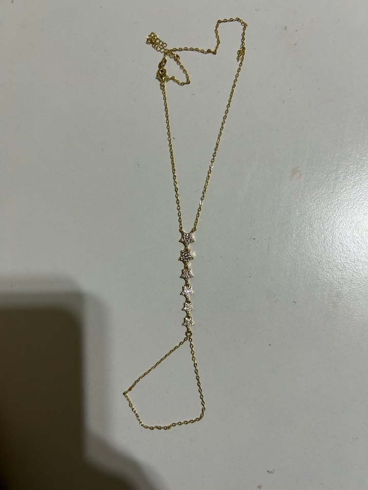 Yıldız Detaylı Altın Renkli Kadın El Zinciri - Görsel 3