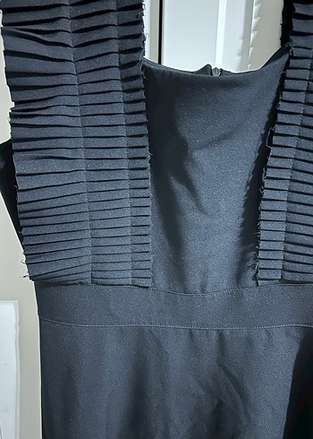 Siyah Fırfırlı V Yakalı Uzun Abiye Elbise - Görsel 7