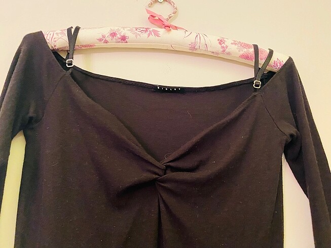 m Beden Sisley marka orjinal omuzları açık şık abiye penye bluz
