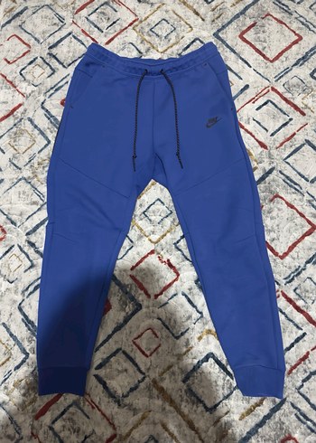 Nike tech MAĞAZA FİYATI 6500 yarı fiyatına satıyorum - Görsel 3