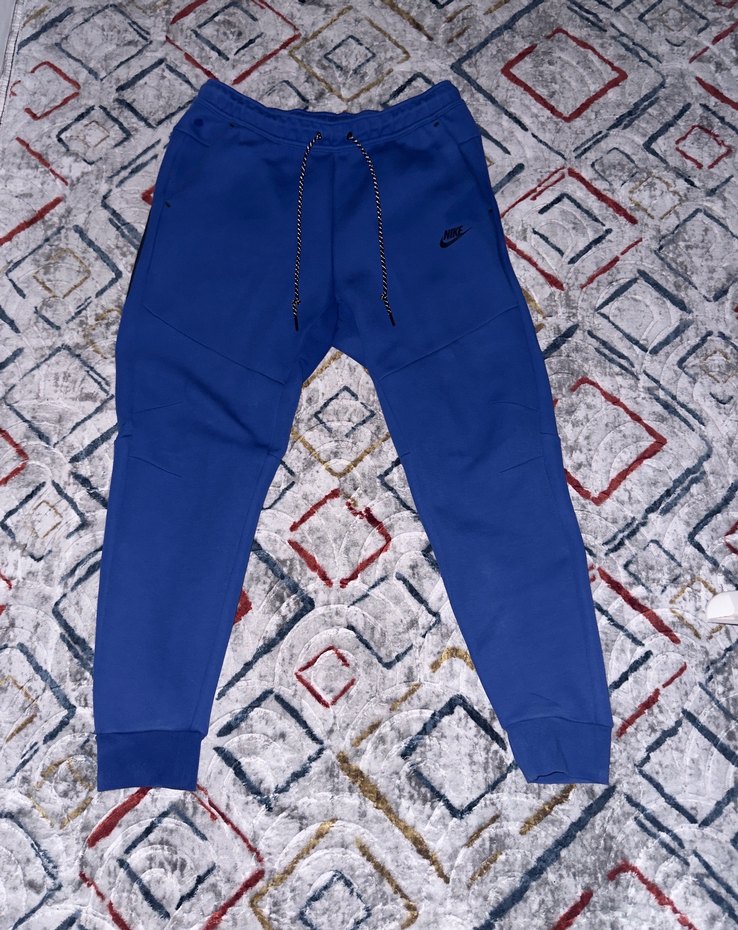 Nike tech MAĞAZA FİYATI 6500 yarı fiyatına satıyorum - Görsel 2