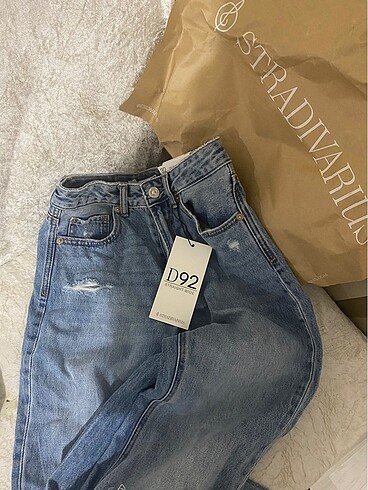 STRADIVARIUS D92 JEAN
