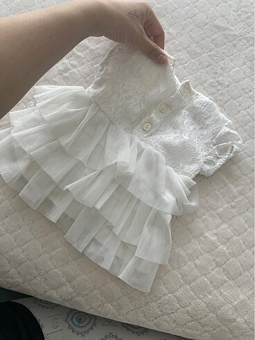 Zara Beyaz Bebek elbisesi
