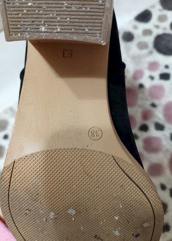 Siyah Süet Nakışlı Stiletto Topuklu Kadın Bot - Görsel 3