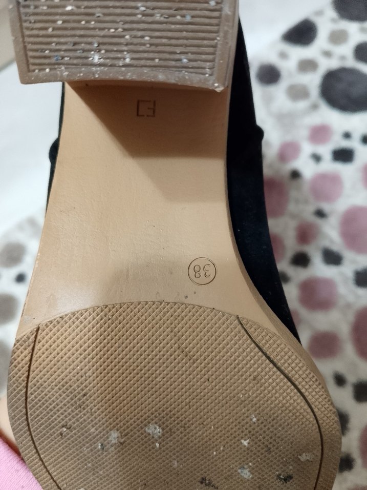 Siyah Süet Nakışlı Stiletto Topuklu Kadın Bot - Görsel 3