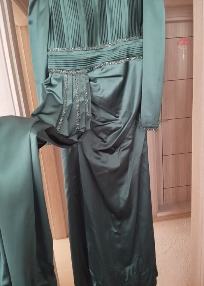 Zümrüt abiye - Görsel 2