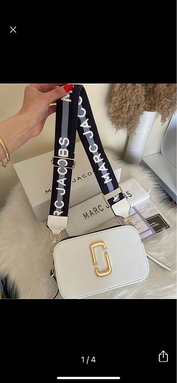 Marc jacobs snapshot