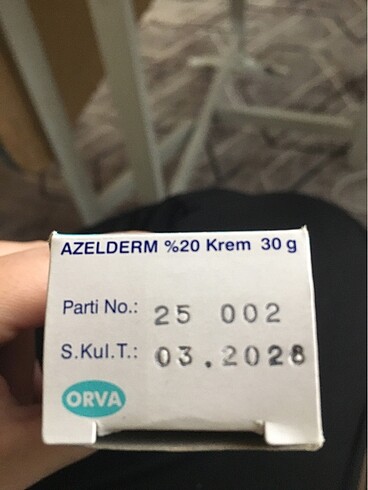 Diğer Azelderm sivilce merhemi