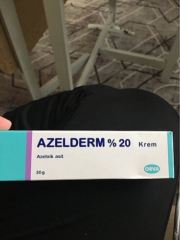 Beden Renk Azelderm sivilce merhemi