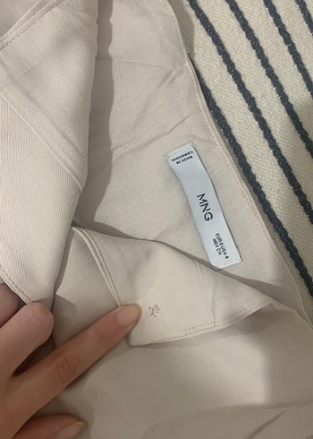 s Beden Düğmeli, Askılı Bej Midi Elbise