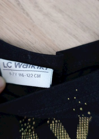 Kız Çocuk Altın Renkli Baskılı Tişört - Görsel 2