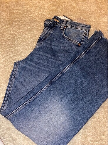 Zara Çeşitli jean çoğunun görselini ekledim